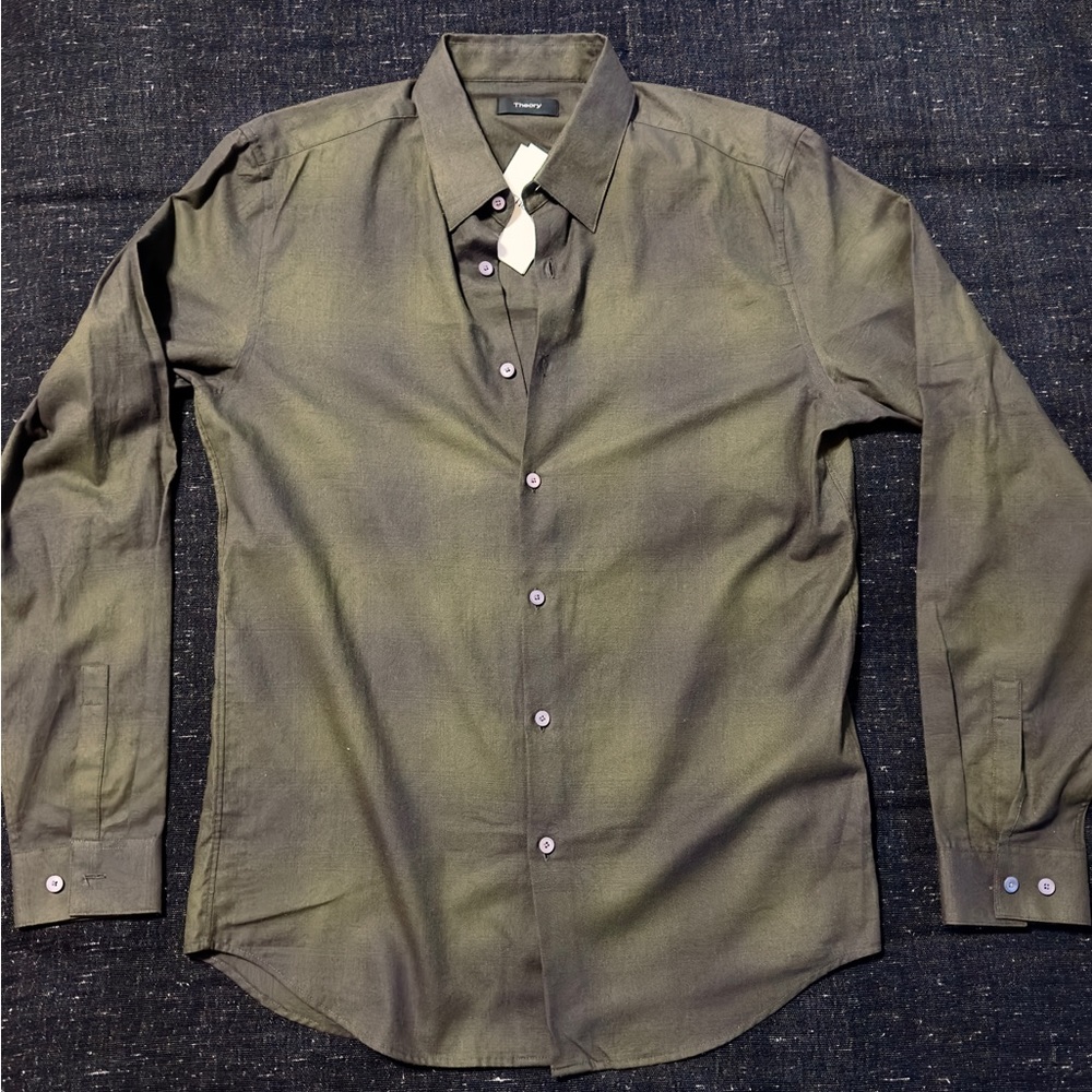 THEORY NWT - Irving Light Flannel - SMALL - Olive Check